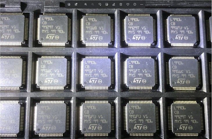 Komponenti Elettroniċi oriġinali THC63LVD827-Q